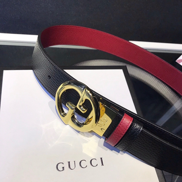 スーパーコピーグッチベルト背面デザイン